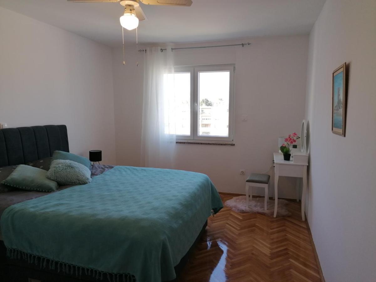 Ferienwohnung Sunny Spot Pula Exterior foto